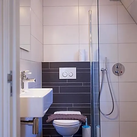 Kuwadro Jordaan 4*