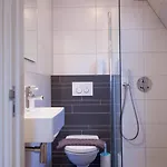 Kuwadro Jordaan Gæstehus 4*